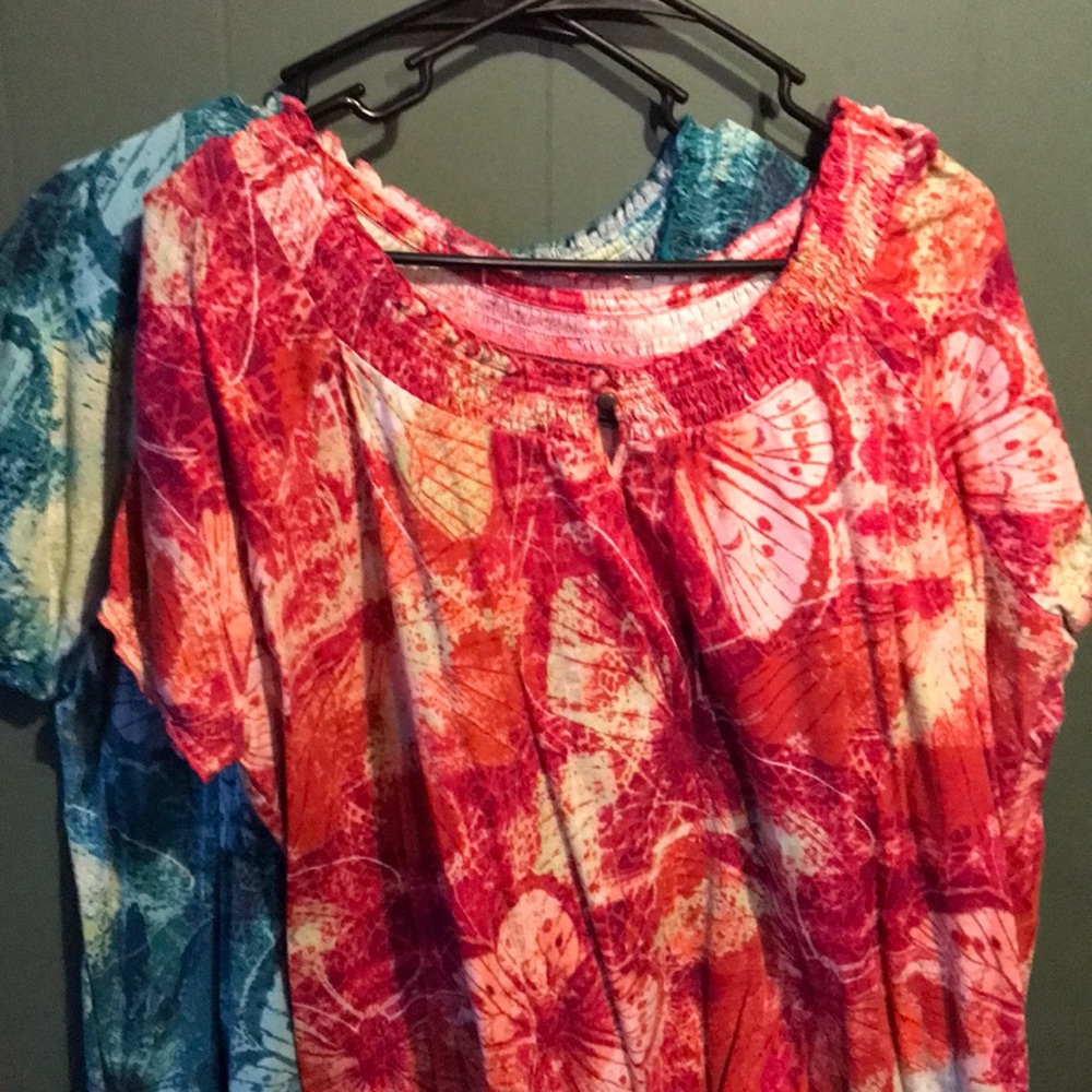 2 colors tops